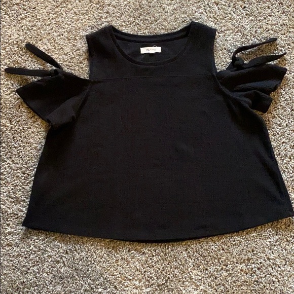 Madewell black cold shoulder top - Picture 2 of 4